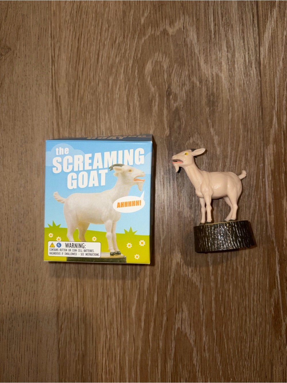 Screaming Goat Figurine And Mini Book Desktop Companion Gift EUC